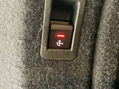 Audi A4 Avant 35 TDI S tronic°KAMERA°Massage°AHK°1.Hd — slika 14