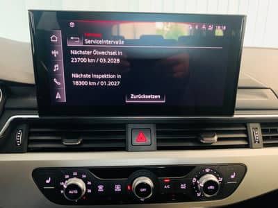 Audi A4 Avant 35 TDI S tronic°KAMERA°Massage°AHK°1.Hd — slika 20