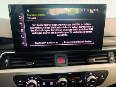 Audi A4 Avant 35 TDI S tronic°KAMERA°Massage°AHK°1.Hd — slika 18