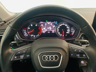 Audi A4 Avant 35 TDI S tronic°KAMERA°Massage°AHK°1.Hd — slika 19