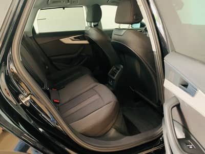 Audi A4 Avant 35 TDI S tronic°KAMERA°Massage°AHK°1.Hd — slika 10
