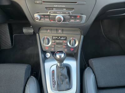 Audi Q3 2.0 TDI S-tronic quattro"S-line"Navi"T.Leder" — slika 18