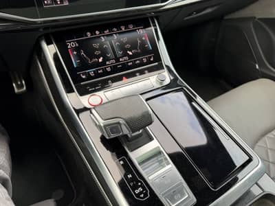 Audi SQ8 4.0 TDI quattro PANO S-SITZE MATRIX HUD AHK — slika 12