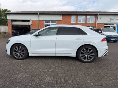 Audi SQ8 4.0 TDI quattro PANO S-SITZE MATRIX HUD AHK — slika 17