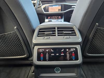 Audi A6 40 TDI quattro"S-line"Matrix"Pano"Kamera"Head — slika 16