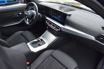 BMW 330d Touring Facelift Panorama 1 Hand H&K — slika 11
