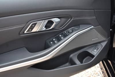 BMW 330d Touring Facelift Panorama 1 Hand H&K — slika 14