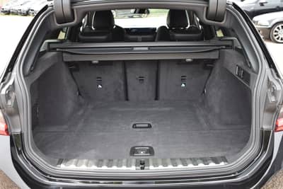 BMW 330d Touring Facelift Panorama 1 Hand H&K — slika 19