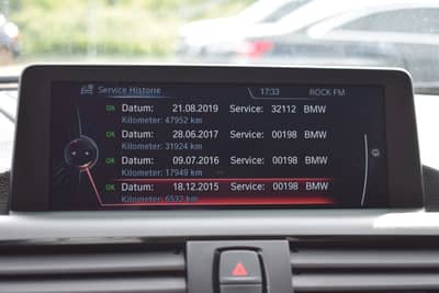 BMW M135 i xDrive H&K 19 Zoll Navi Prof — slika 21