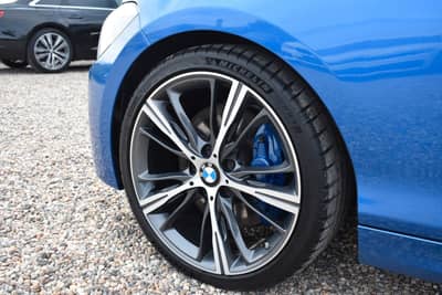 BMW M135 i xDrive H&K 19 Zoll Navi Prof — slika 5