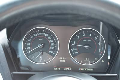 BMW M135 i xDrive H&K 19 Zoll Navi Prof — slika 18
