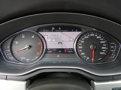 Audi A4 35 TDI S tronic Matrix Nav ACC Kamera HiFi 18 — slika 16