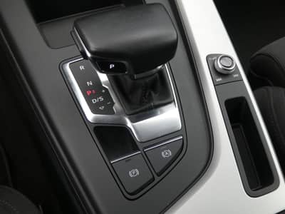 Audi A4 35 TDI S tronic Matrix Nav ACC Kamera HiFi 18 — slika 18