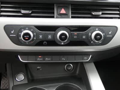 Audi A4 35 TDI S tronic Matrix Nav ACC Kamera HiFi 18 — slika 17