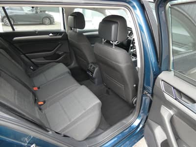 Volkswagen Passat Var. 2.0 TDI DSG LED Navi ACC Kamera AHK — slika 7