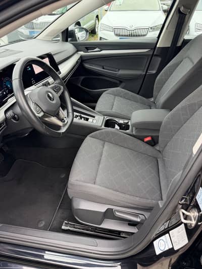 Volkswagen Golf VIII Lim. Life — slika 4