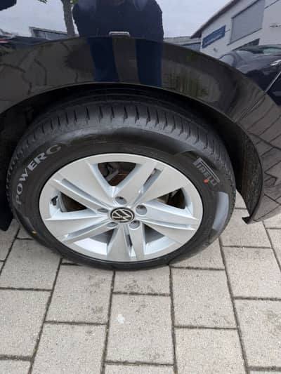 Volkswagen Golf VIII Lim. Life — slika 6