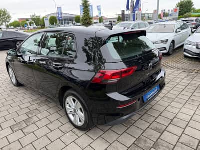 Volkswagen Golf VIII Lim. Life — slika 2