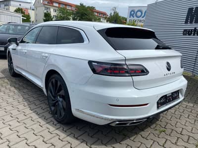 Volkswagen Arteon SB R-Line 4Motion ACC/Pano/HarmanKardon — slika 4
