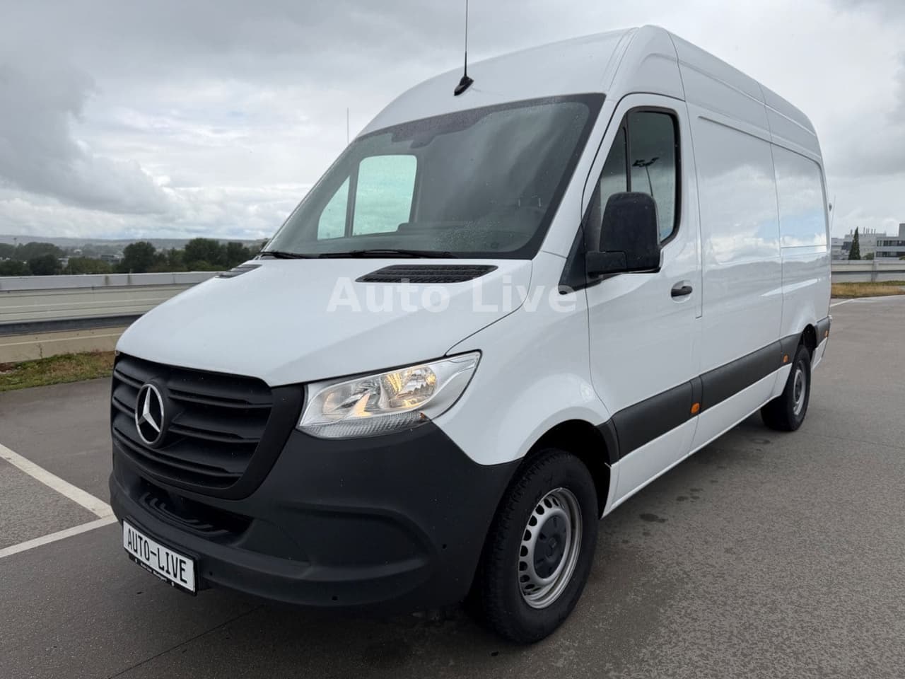 Mercedes-Benz Sprinter 2.0 CDI*MITTEL-HOCH*KAMERA*KLMA*NAVI*E6 — slika 1