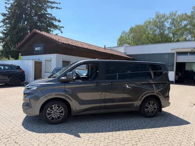 Ford Tourneo Custom Bus 320 L1 Tourneo Titanium AWD — slika 4