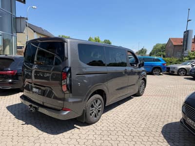 Ford Tourneo Custom Bus 320 L1 Tourneo Titanium AWD — slika 8