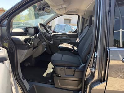 Ford Tourneo Custom Bus 320 L1 Tourneo Titanium AWD — slika 11