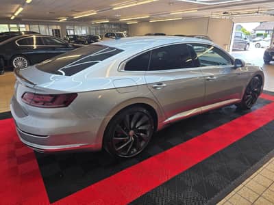 Volkswagen Arteon R-Line Sportpaket/Navi/Alcantara — slika 6