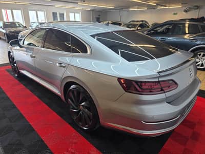 Volkswagen Arteon R-Line Sportpaket/Navi/Alcantara — slika 8