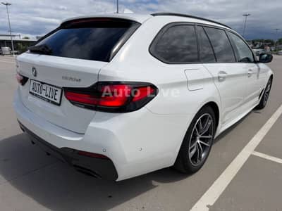 BMW 520d Tou*x Drive*M PAKET*VIRTU*LED*PANO*HEAD-UP — slika 5