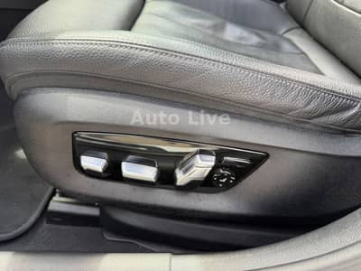 BMW 520d Tou*x Drive*M PAKET*VIRTU*LED*PANO*HEAD-UP — slika 19