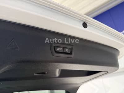 BMW 520d Tou*x Drive*M PAKET*VIRTU*LED*PANO*HEAD-UP — slika 69