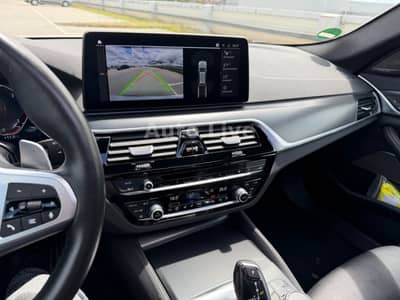 BMW 520d Tou*x Drive*M PAKET*VIRTU*LED*PANO*HEAD-UP — slika 11