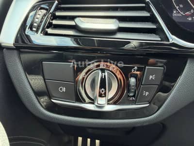 BMW 520d Tou*x Drive*M PAKET*VIRTU*LED*PANO*HEAD-UP — slika 25