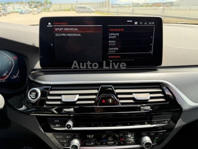 BMW 520d Tou*x Drive*M PAKET*VIRTU*LED*PANO*HEAD-UP — slika 34