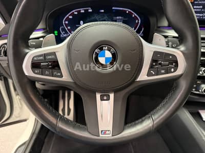 BMW 520d Tou*x Drive*M PAKET*VIRTU*LED*PANO*HEAD-UP — slika 65