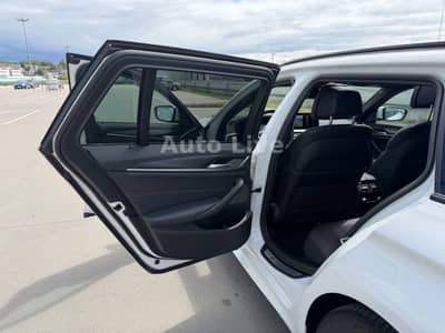 BMW 520d Tou*x Drive*M PAKET*VIRTU*LED*PANO*HEAD-UP — slika 40