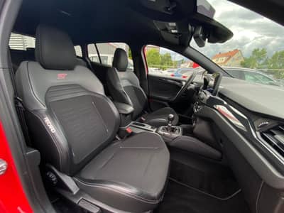 Ford Focus Turnier ST ACC/B&O/RECARO/Assistenz/Kamera — slika 8