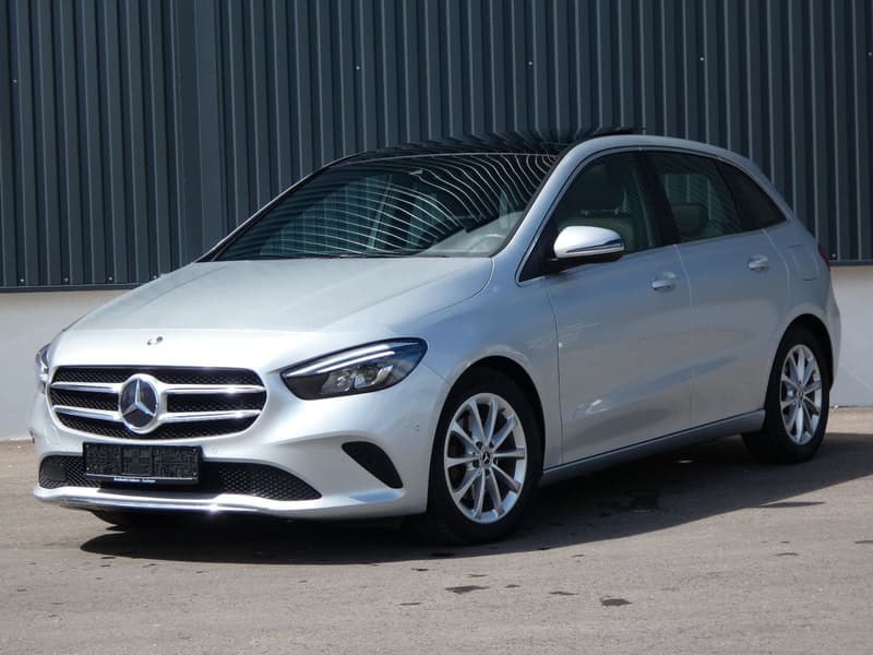 Mercedes-Benz B 200 d DCT WIDESCREEN LED Navi Panorama AHK 17"