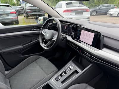 Volkswagen Golf VIII 2.0 TDI Life DSG — slika 7