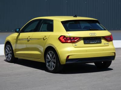 Audi A1 30 TFSI Advanced LED CarPlay SHZ Virtual 17" — slika 25