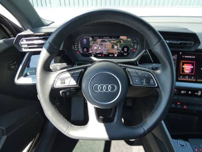 Audi A3 30 TDI Lim S tronic Advanced LED Navi ACC 18" — slika 13