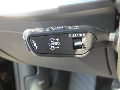 Audi A3 30 TDI Lim S tronic Advanced LED Navi ACC 18" — slika 16