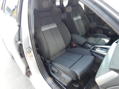 Audi A3 35 TDI S tronic LED Virtual Nav Sportsi Kamer — slika 6