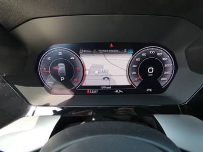 Audi A3 35 TDI S tronic LED Virtual Nav Sportsi Kamer — slika 15