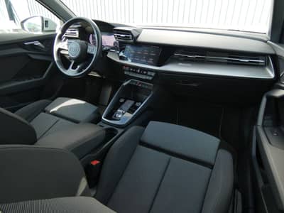 Audi A3 35 TDI S tronic LED Virtual Nav Sportsi Kamer — slika 2