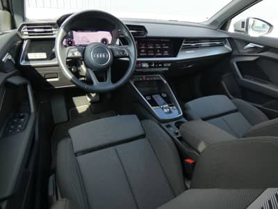 Audi A3 35 TDI S tronic LED Virtual Nav Sportsi Kamer — slika 3