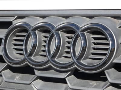 Audi A3 35 TDI S tronic LED Virtual Nav Sportsi Kamer — slika 21