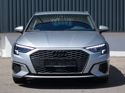 Audi A3 35 TDI S tronic LED Virtual Nav Sportsi Kamer — slika 25