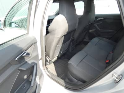 Audi A3 35 TDI S tronic LED Virtual Nav Sportsi Kamer — slika 8